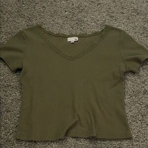 SO Women's Short Sleeve Olive Top